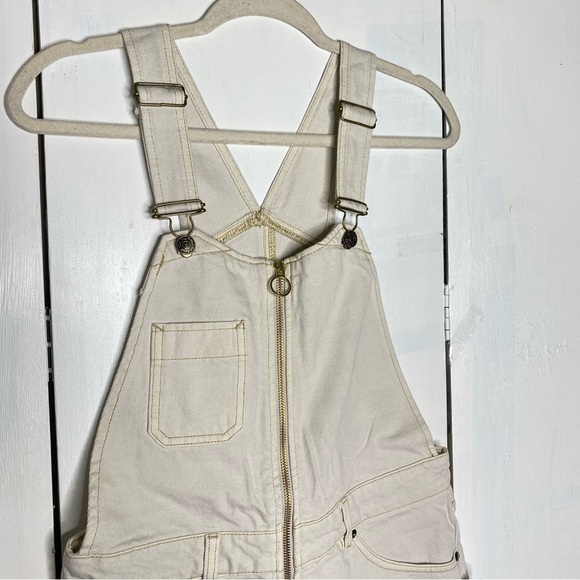 NWT Free People We The Free Sunkissed Overalls Shorts in Off White Size 2 - Picture 5 of 11